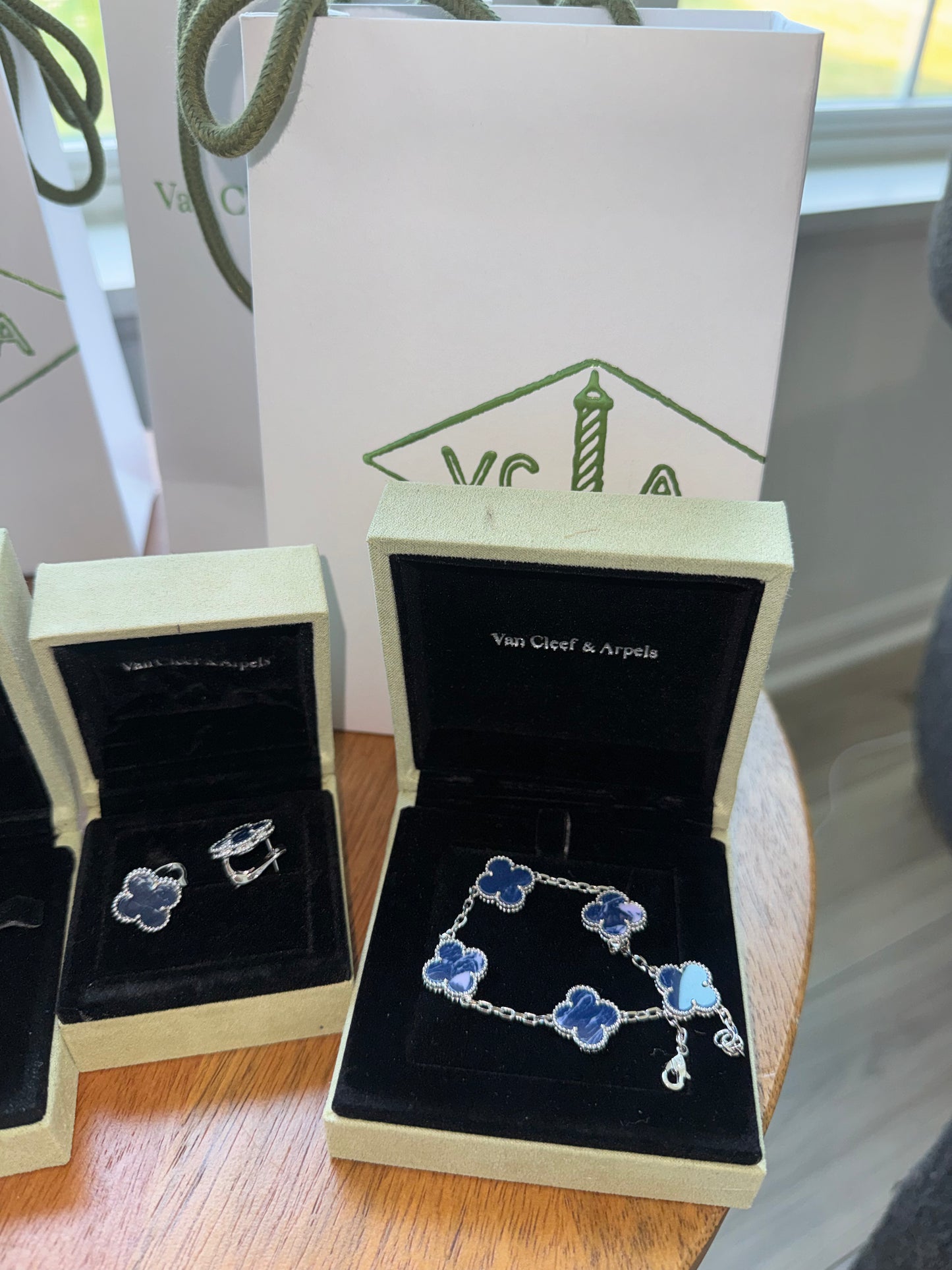 Set van cleef ( aretes, collar , Pulsera ) top quality con caja y bolsa