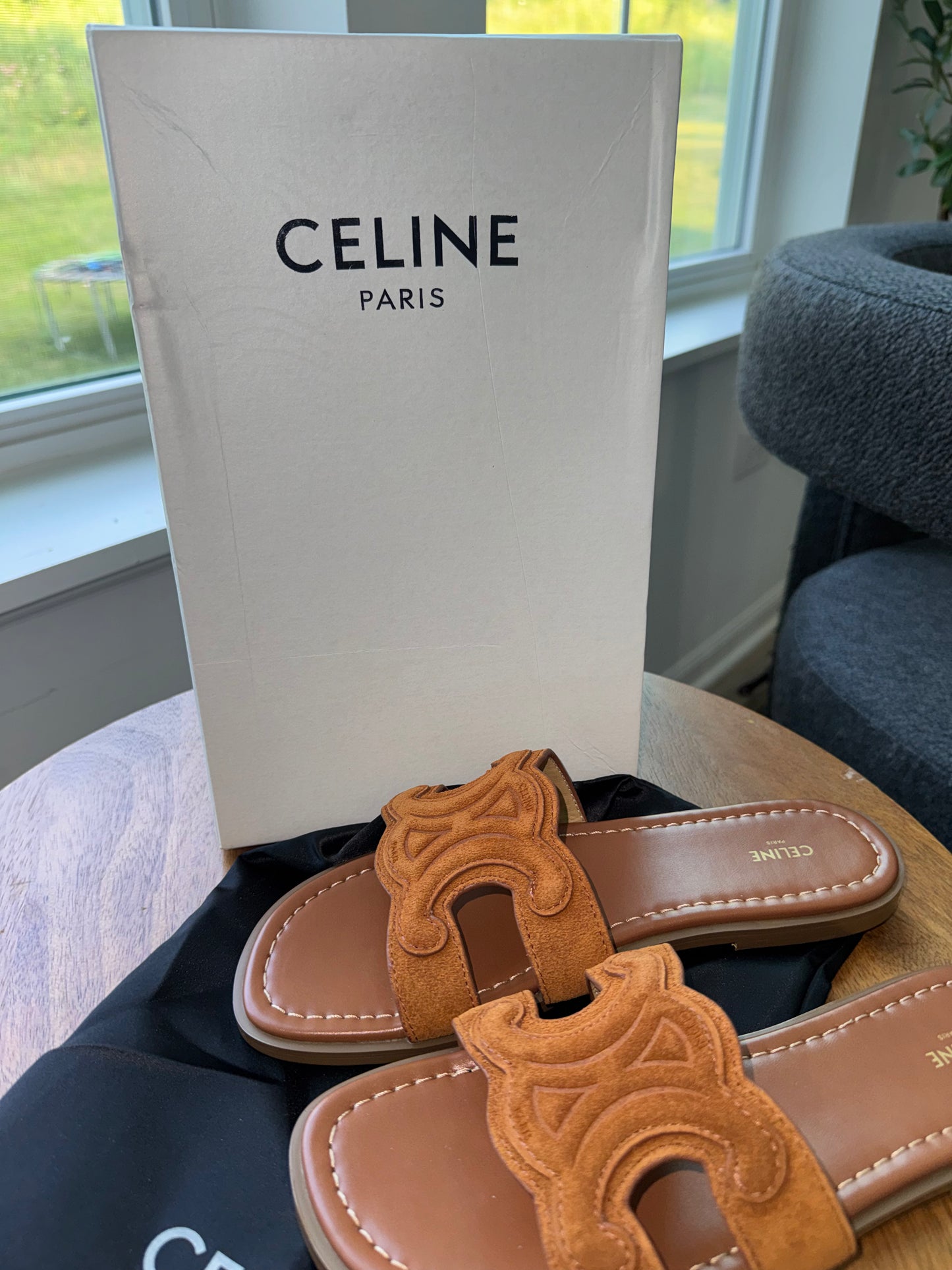 Sandalias Celine talla 8 top quality con caja y cubre polvo