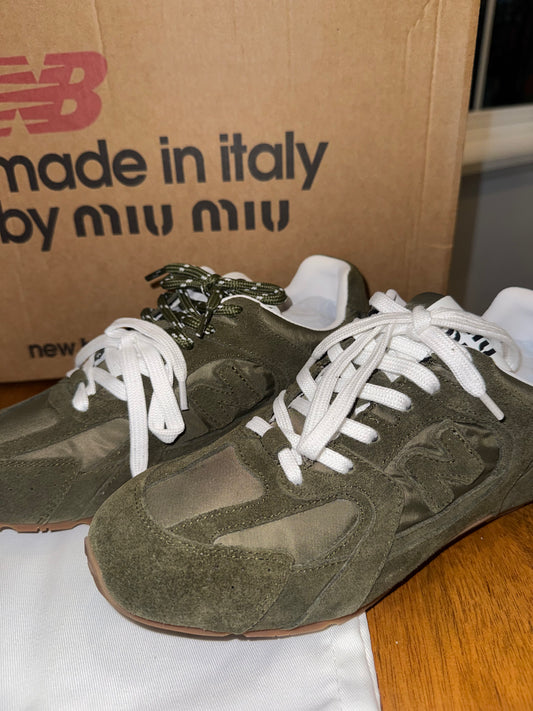 Tenis MiuMiu verdes talla 8 top quality