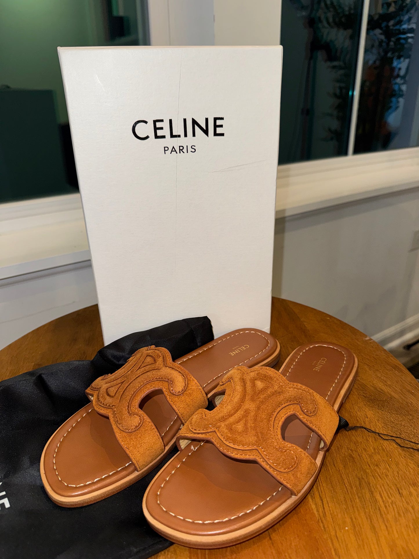 Sandalias Celine talla 8 con cubre polvo y caja top quality