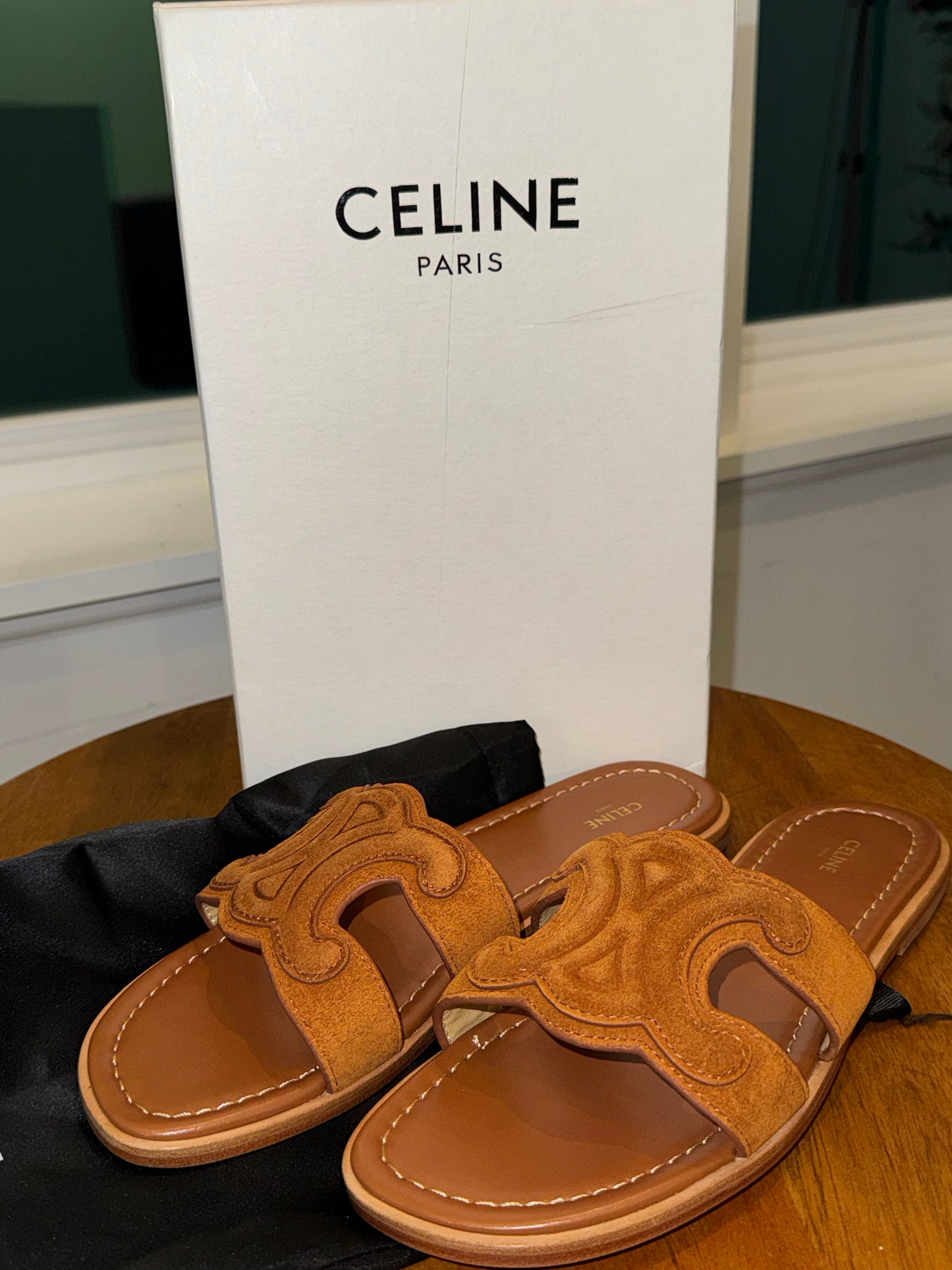 Sandalias Celine talla 8 con cubre polvo y caja top quality