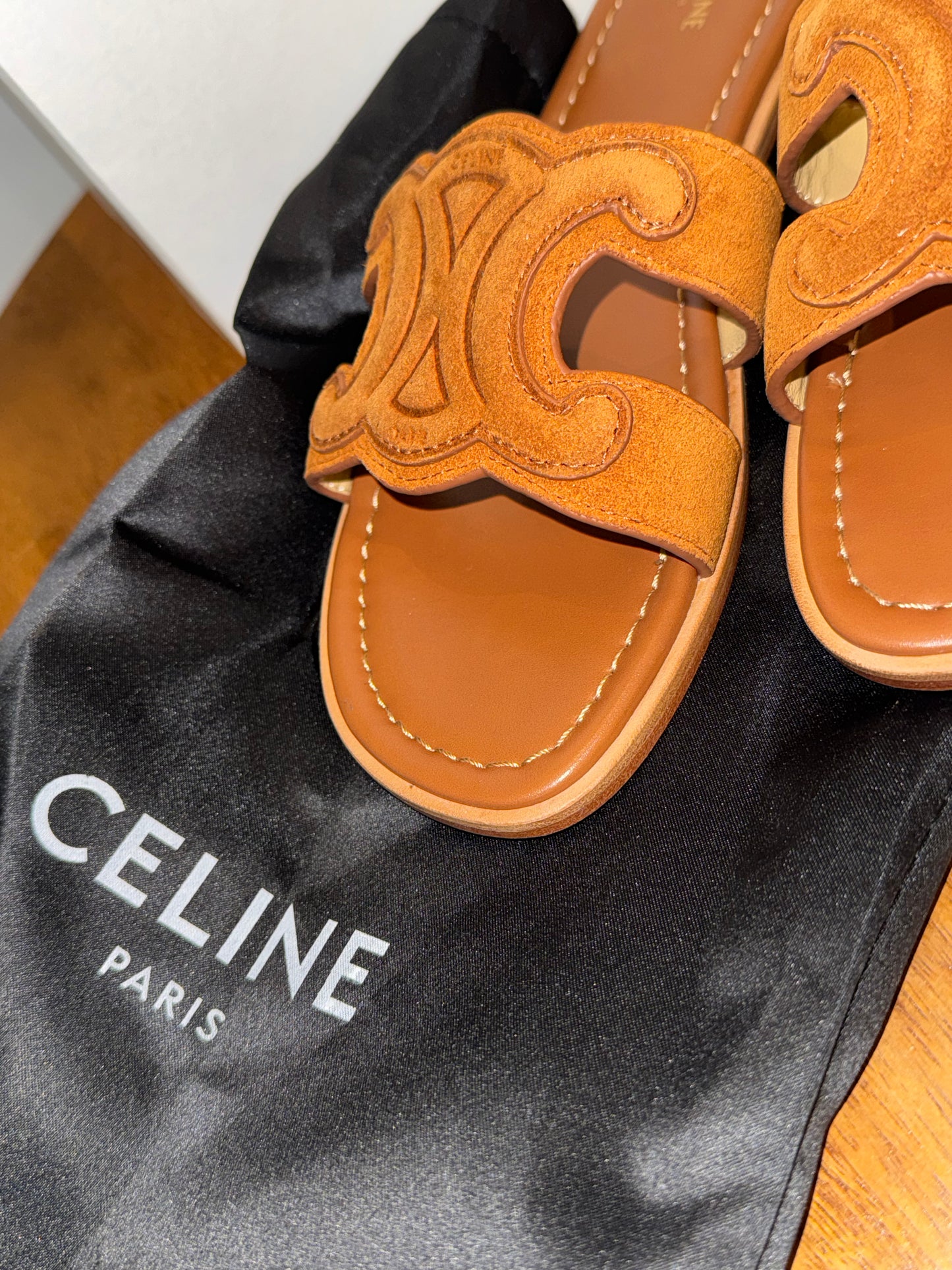 Sandalias Celine talla 8 con cubre polvo y caja top quality
