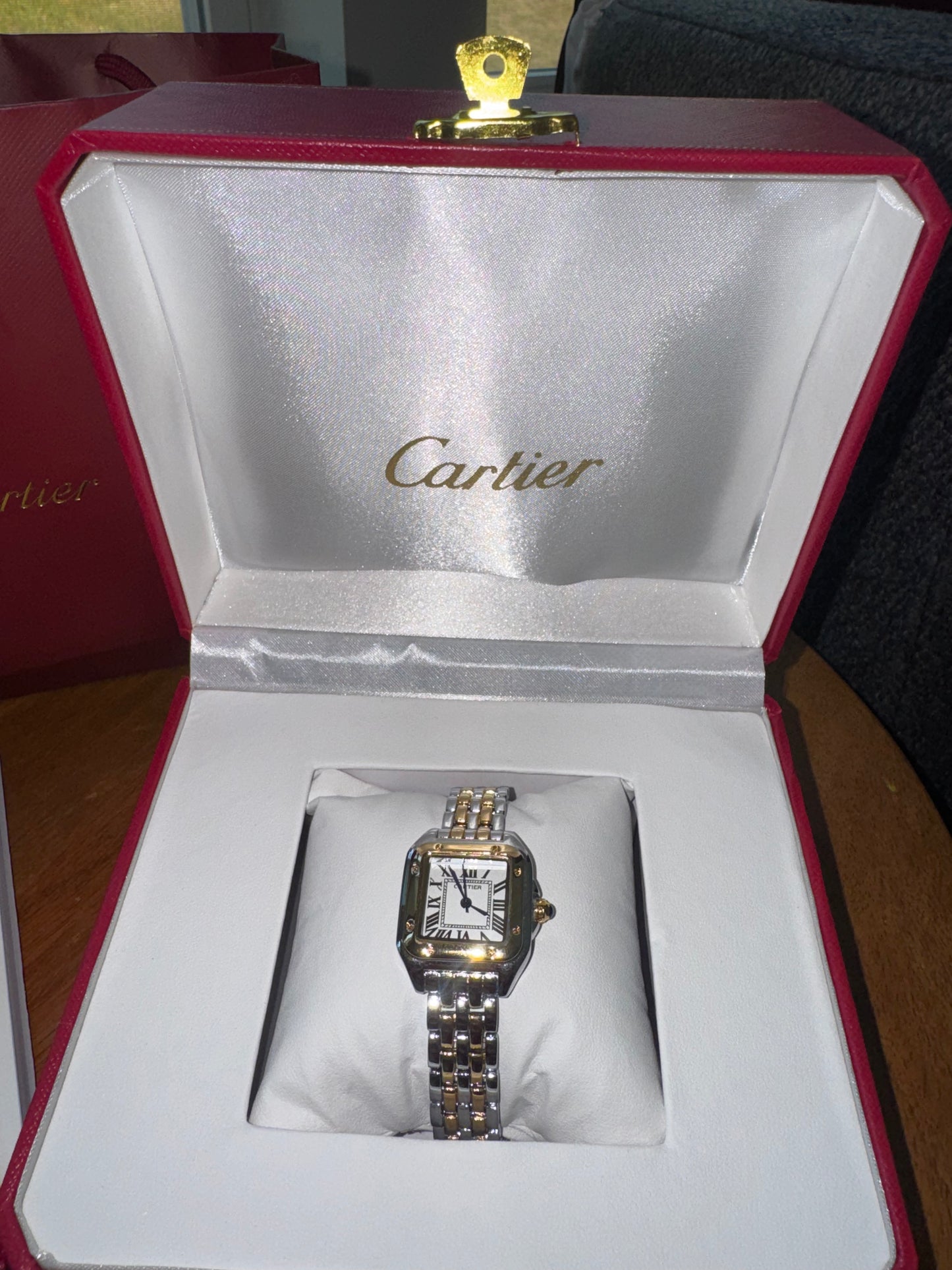 Reloj Cartier top quality con estuche y caja
