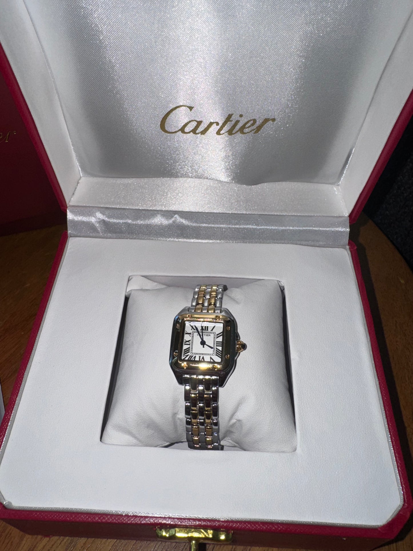 Reloj Cartier top quality con estuche y caja