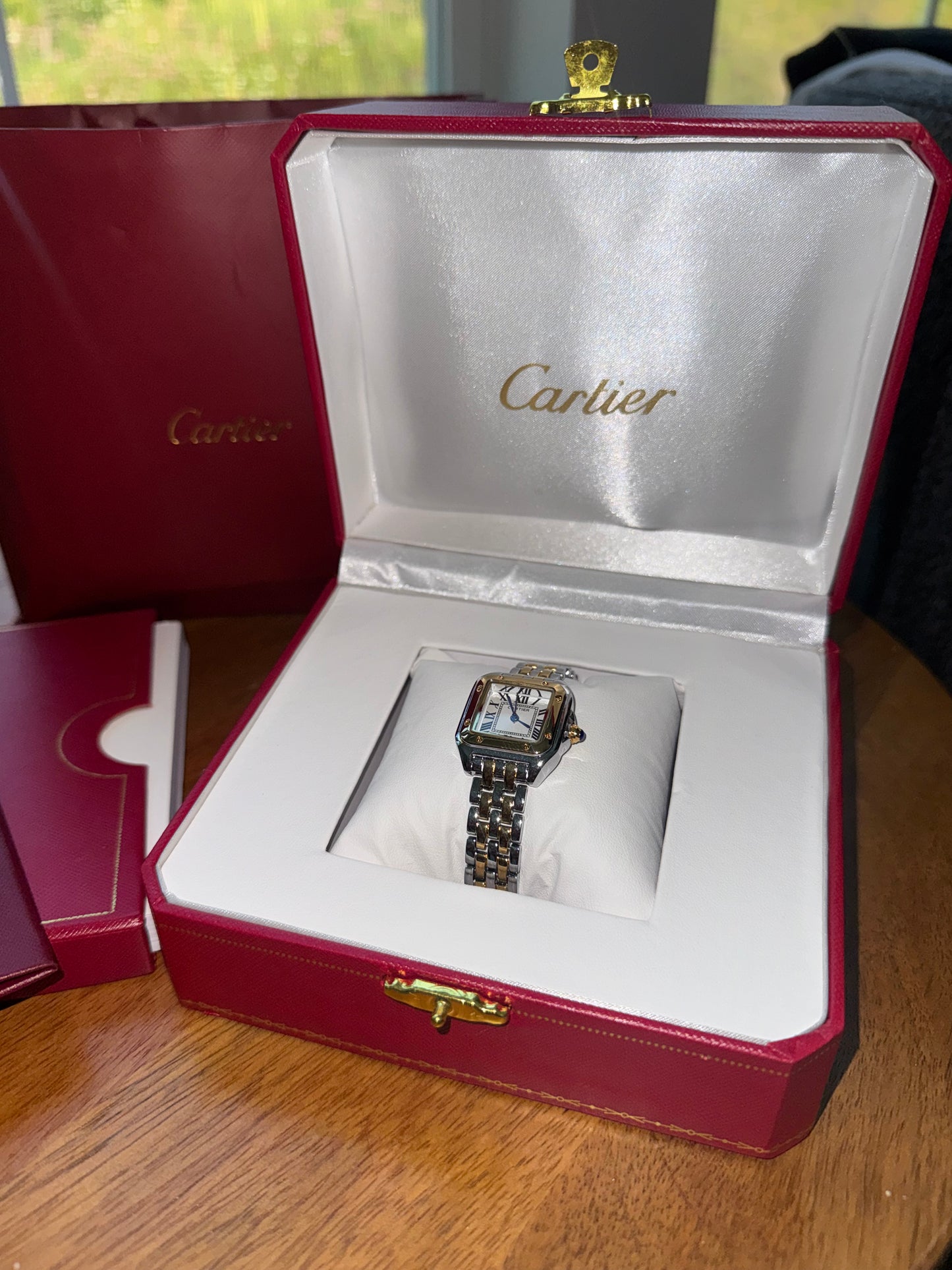 Reloj Cartier top quality con estuche y caja