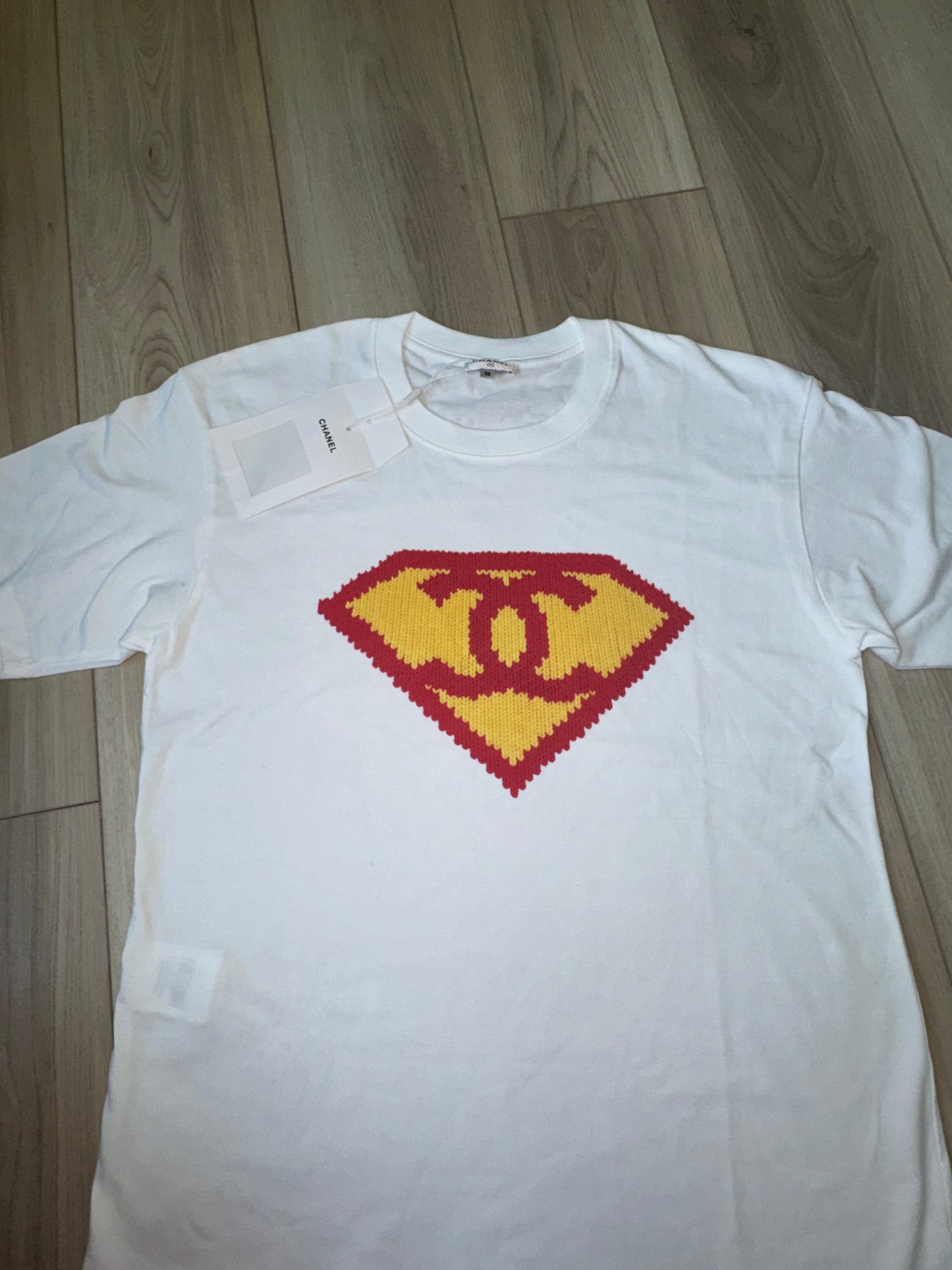Playera Chanel mediana super man top quality