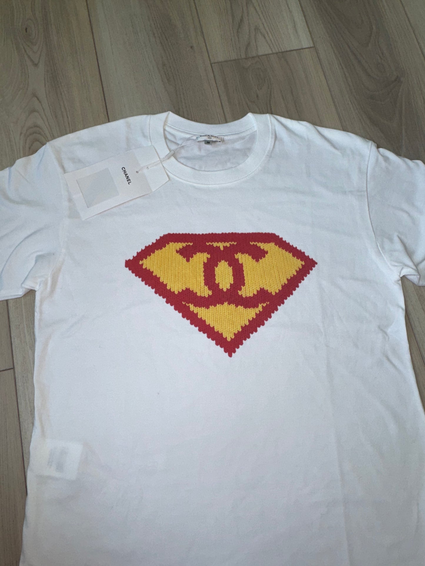 Playera Chanel mediana super man top quality