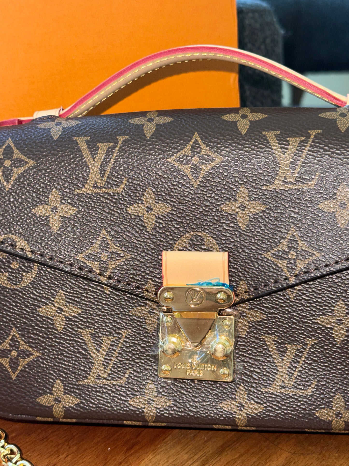 Bolsa Louis Vuitton top quality esta increible