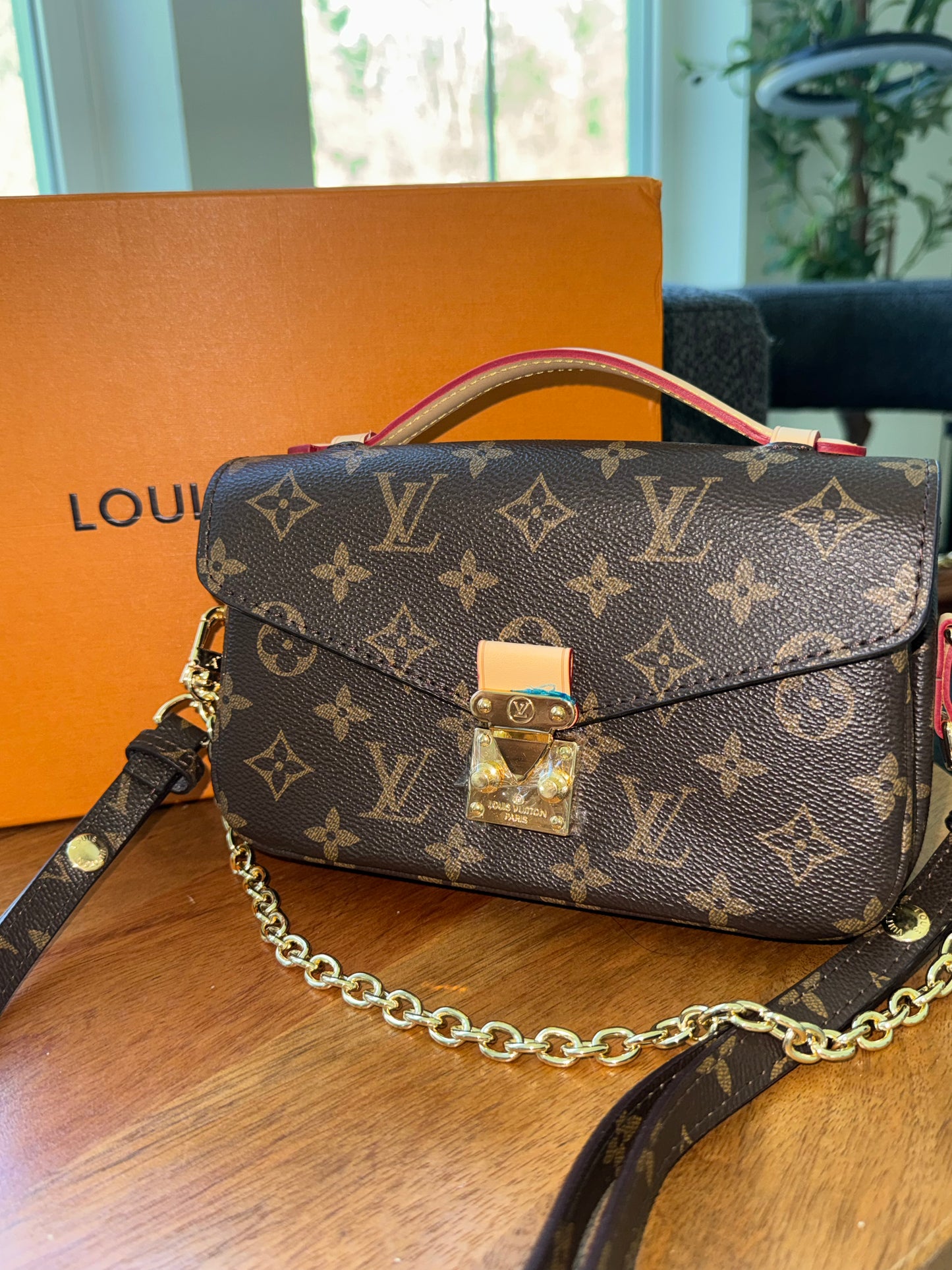 Bolsa Louis Vuitton top quality esta increible