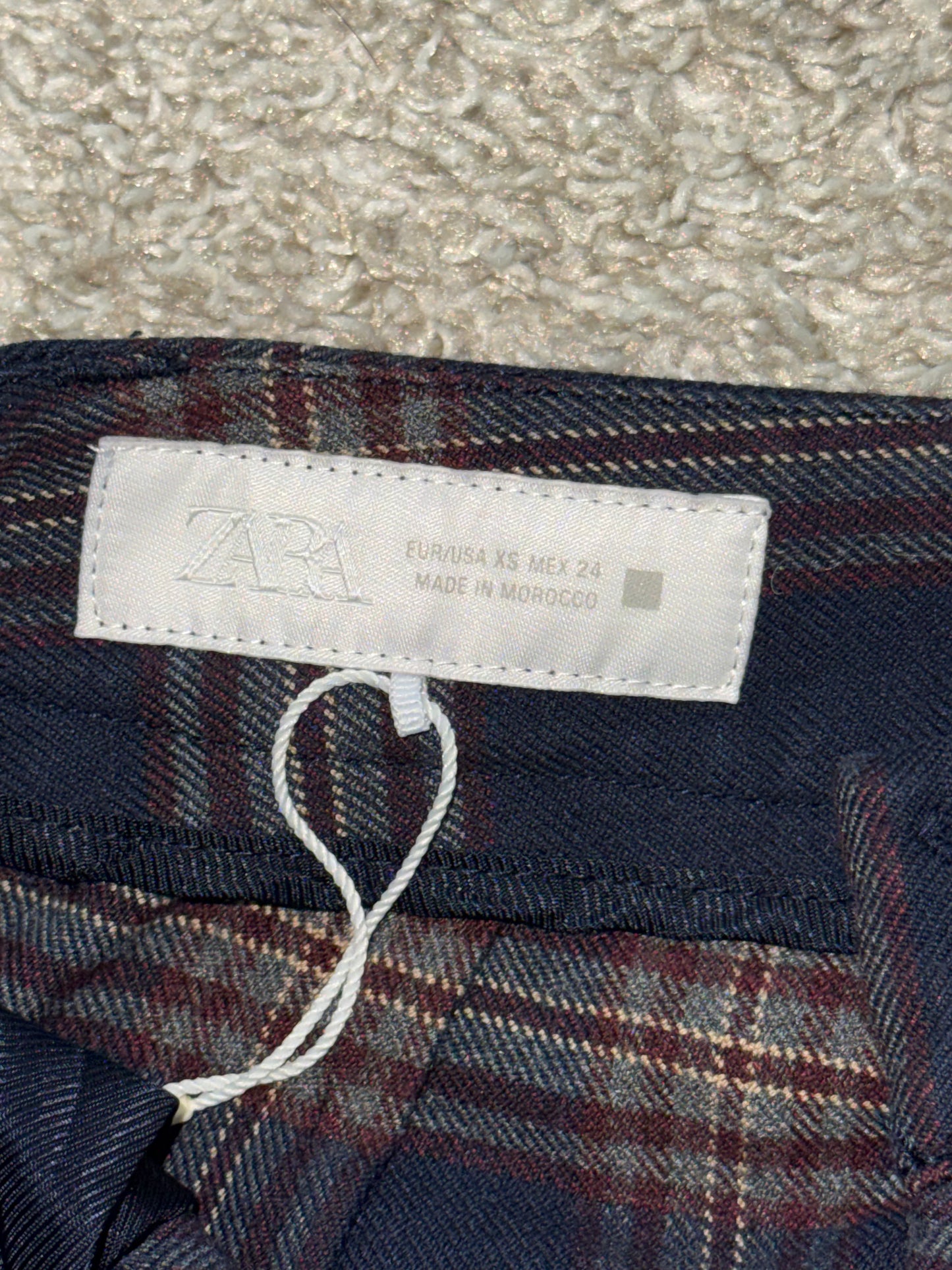 Closet sale pantalón cuadros Zara XS