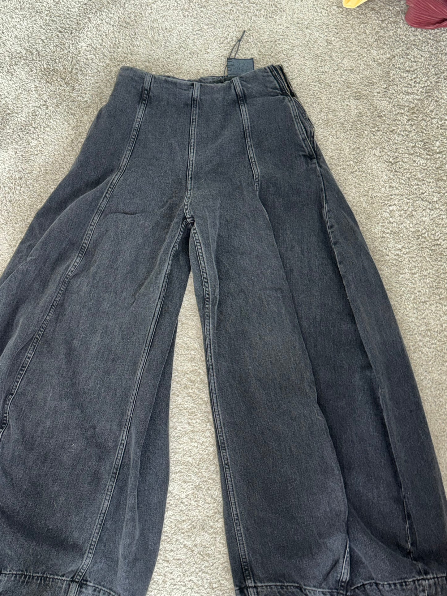 Closet  sale pantalón Zara XS super baggy