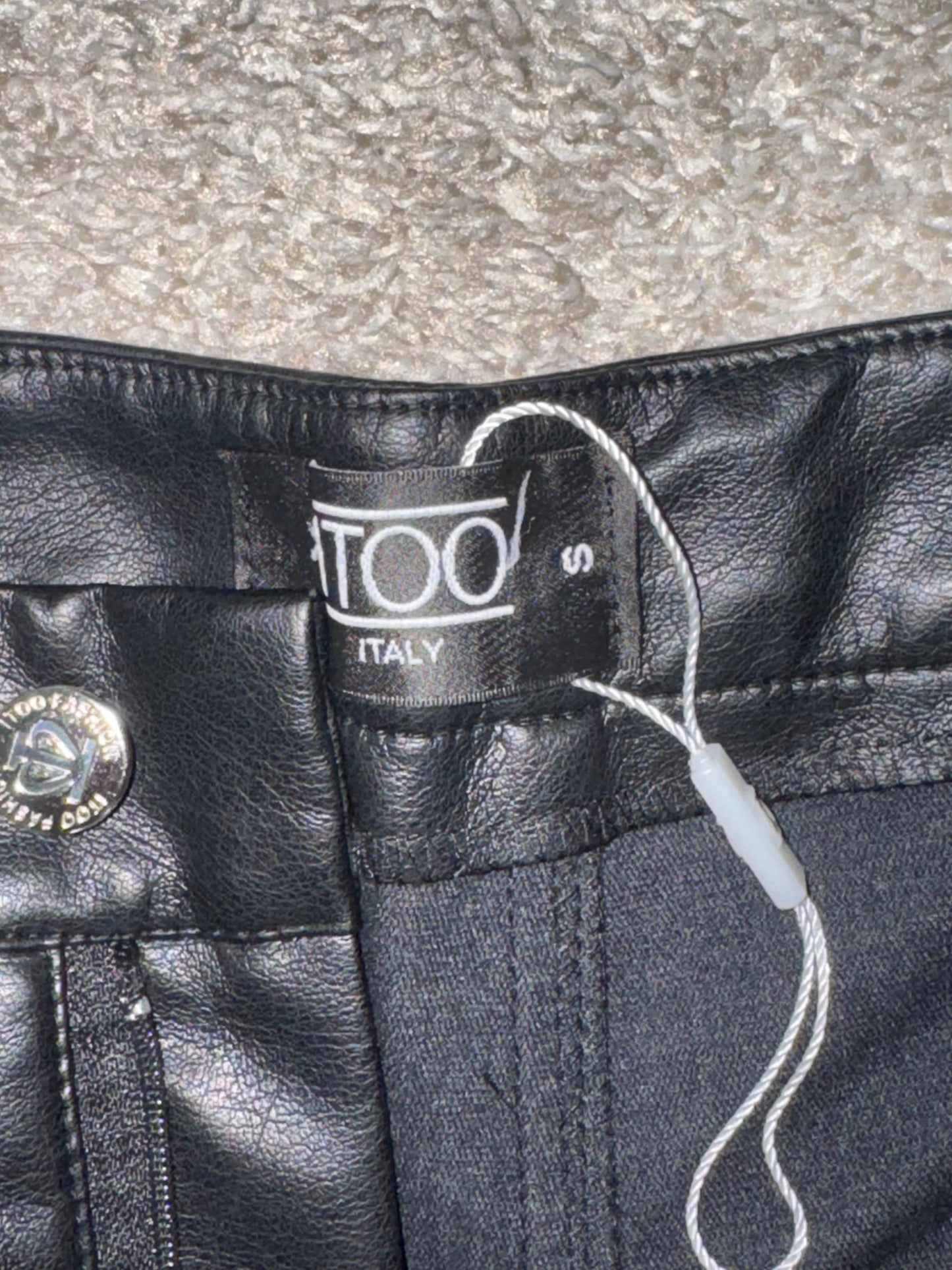 Closet sale pantalón cuero small