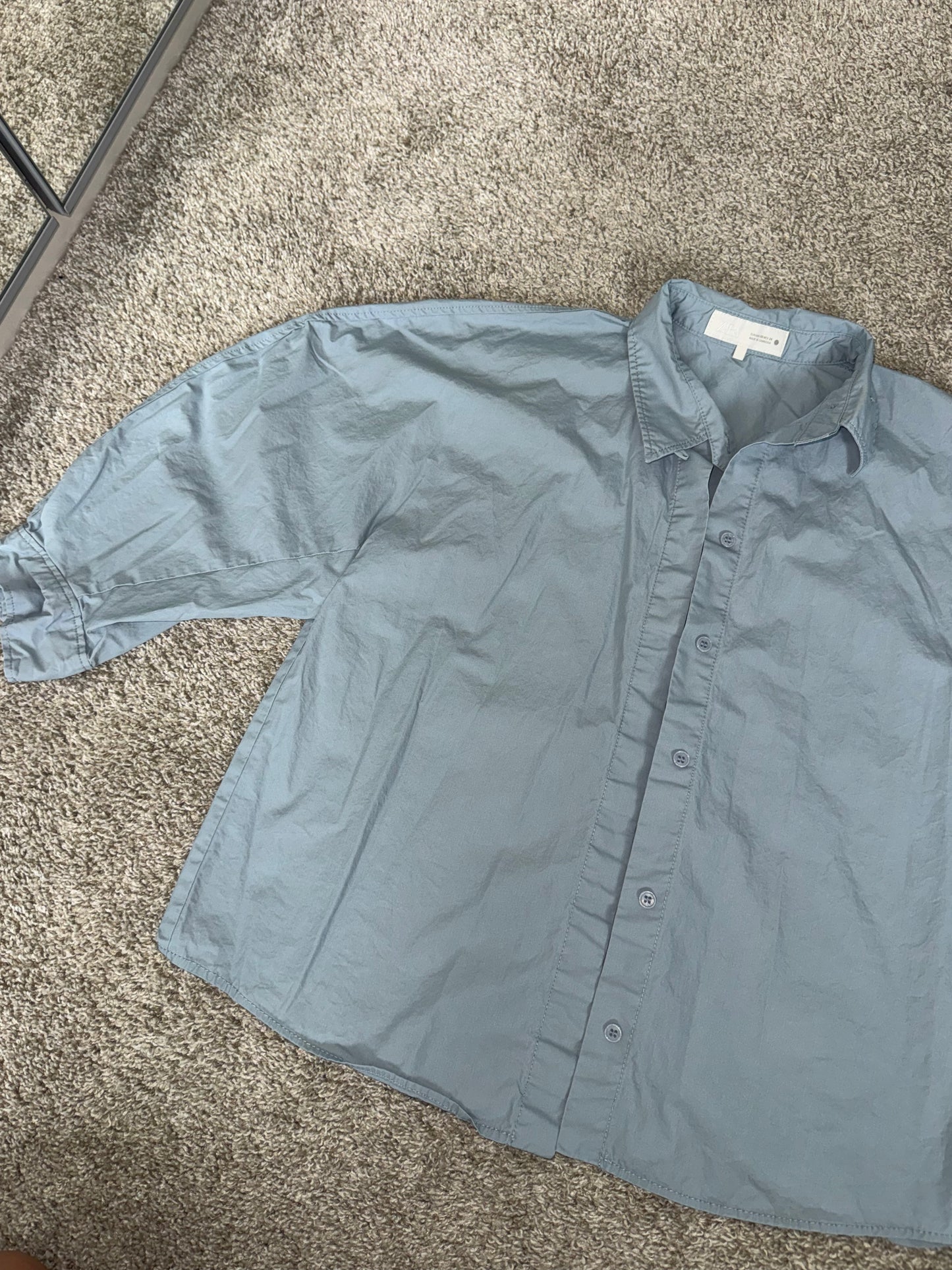 Closet sale Camisa ZARA XS pero viene super oversized