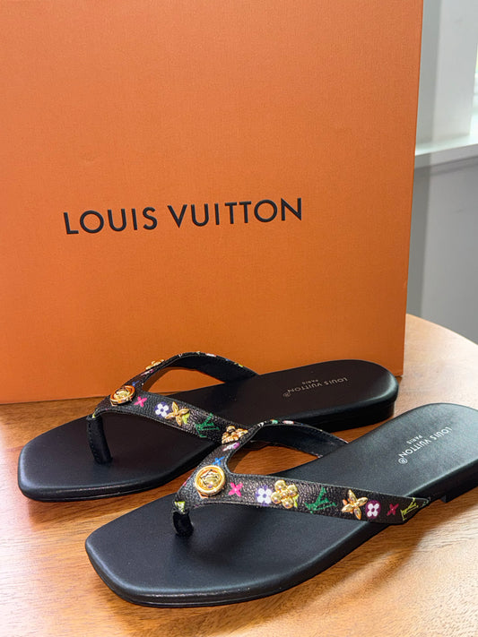 Sandalias nueva temporada Louis Vuitton talla 8 top quality con caja y cubre polvo
