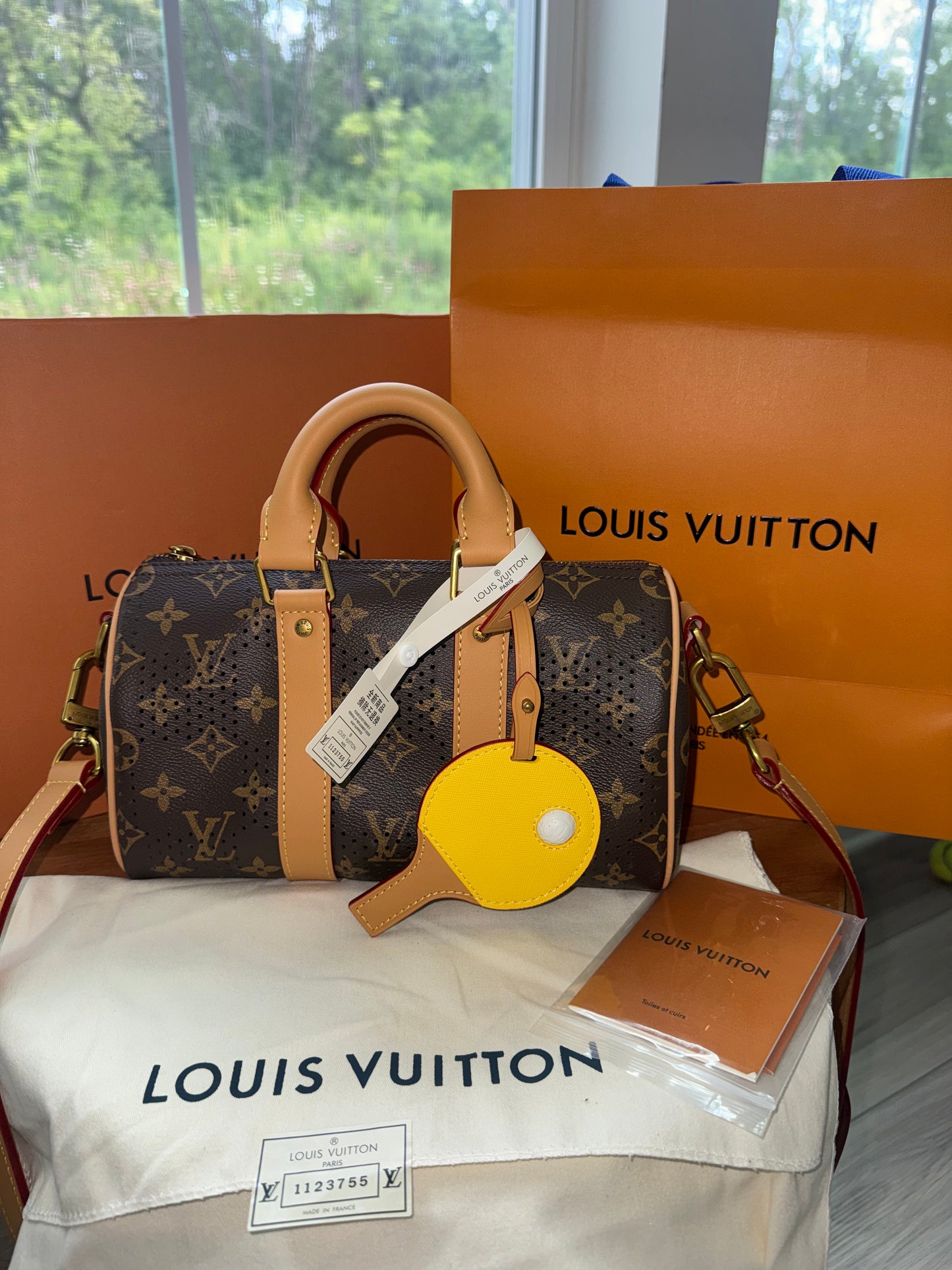 Bolsa Louis Vuitton edición limitada con accesorios top quality esta calidad es super top