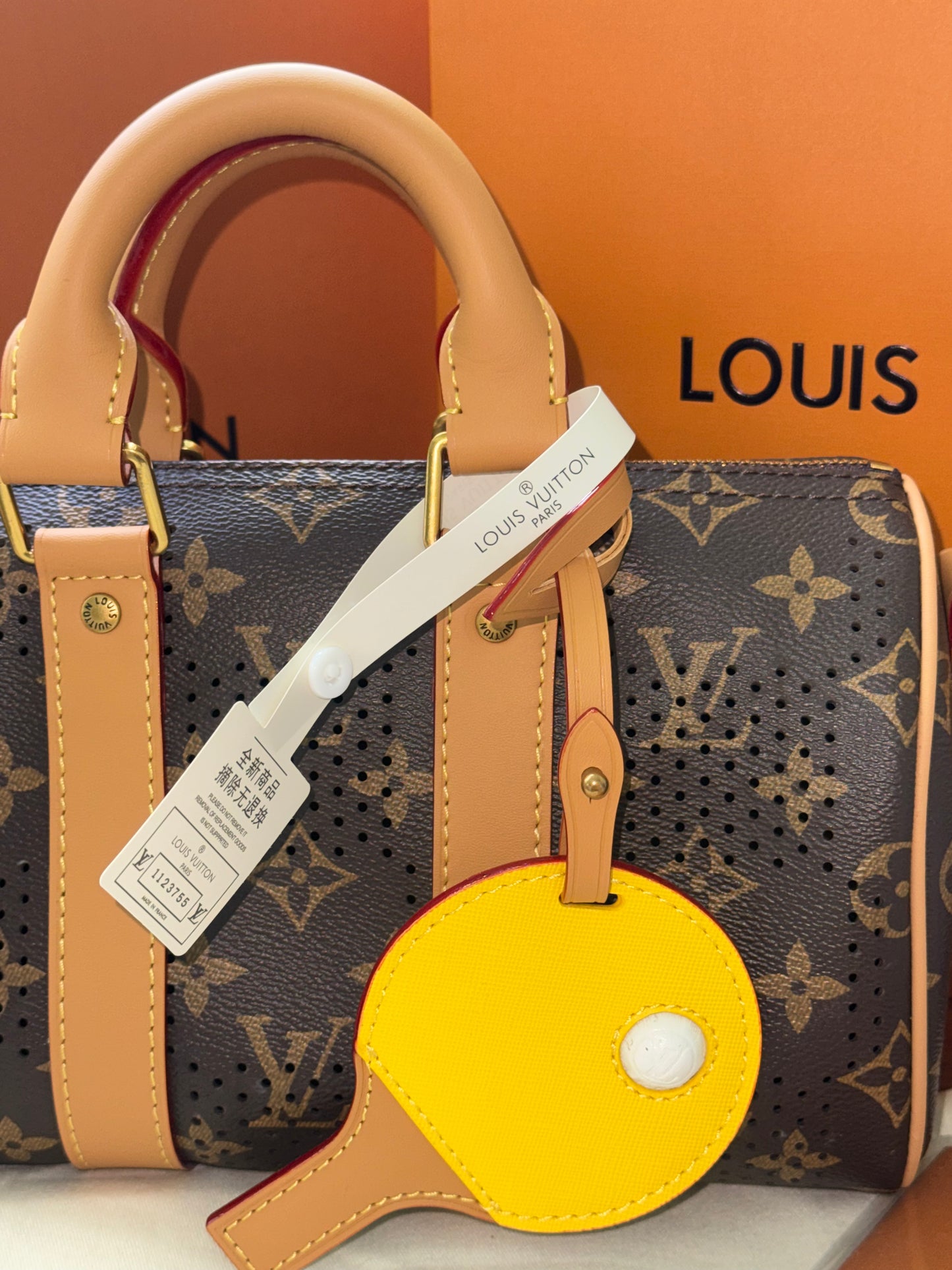 Bolsa Louis Vuitton edición limitada con accesorios top quality esta calidad es super top