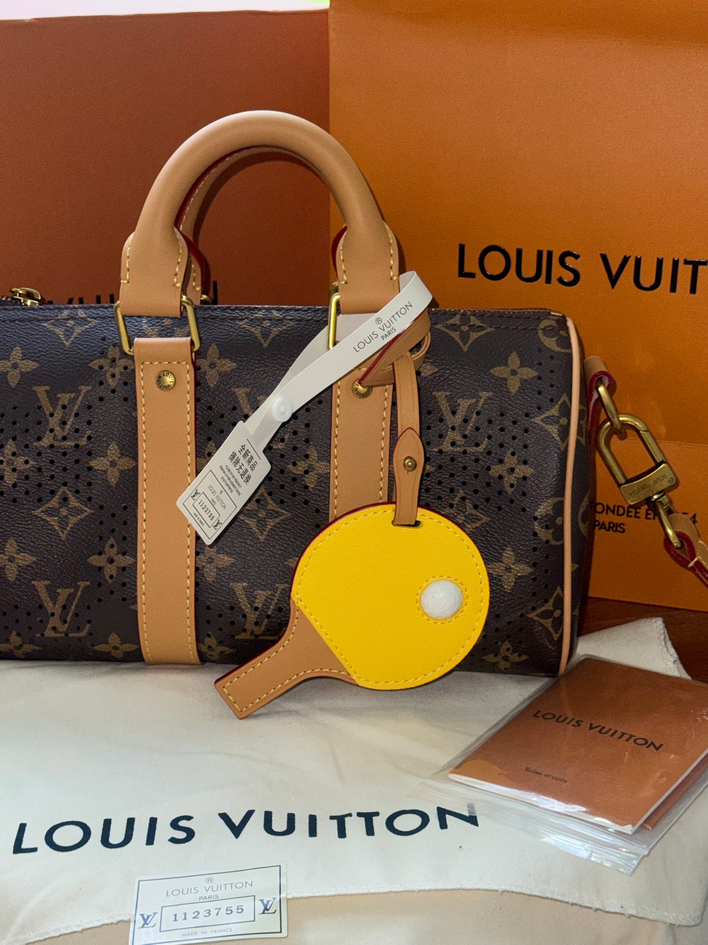 Bolsa Louis Vuitton edición limitada con accesorios top quality esta calidad es super top