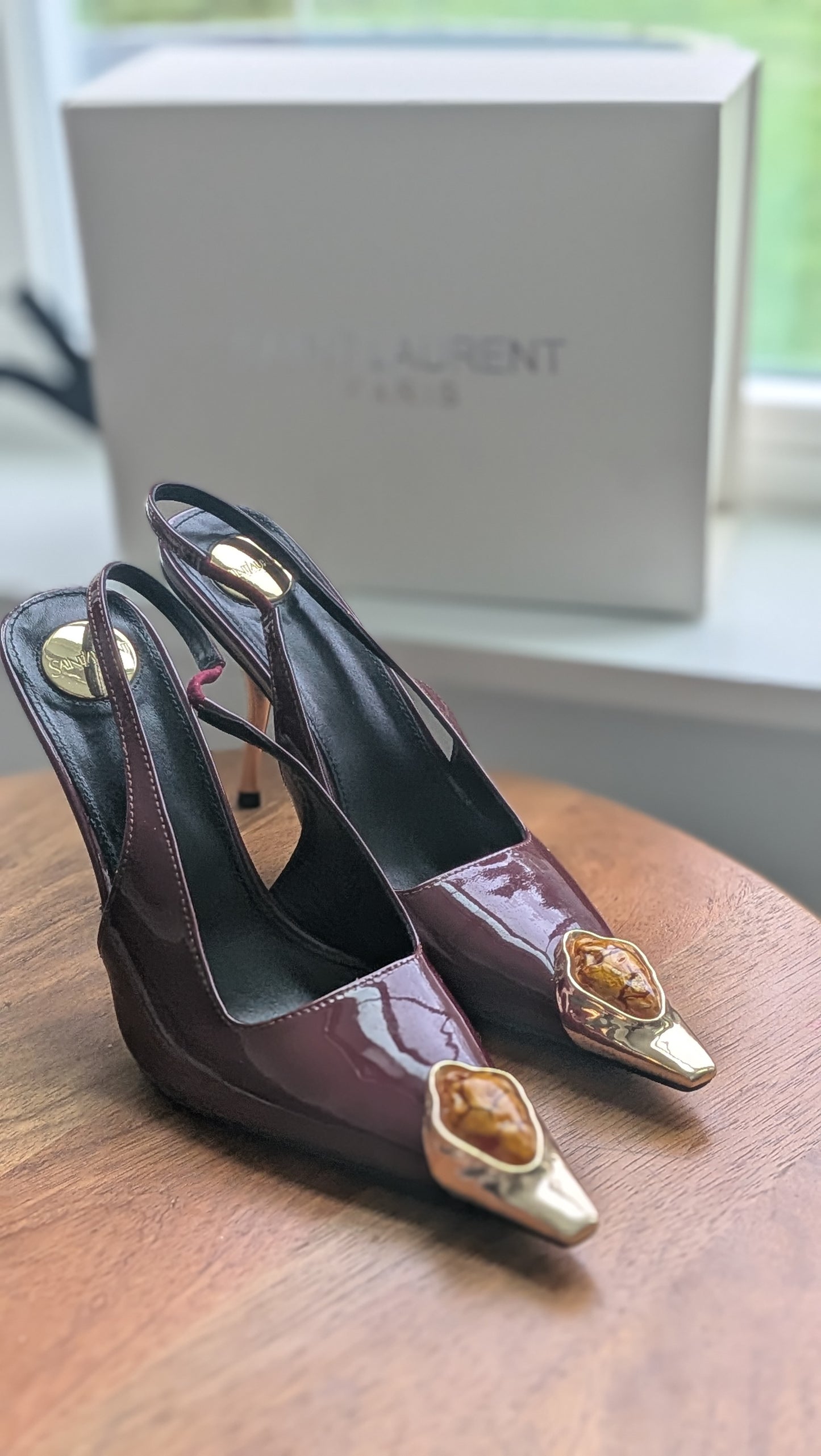 Closet sale tacones  Yves saint Laurent talla 8 seminuevos