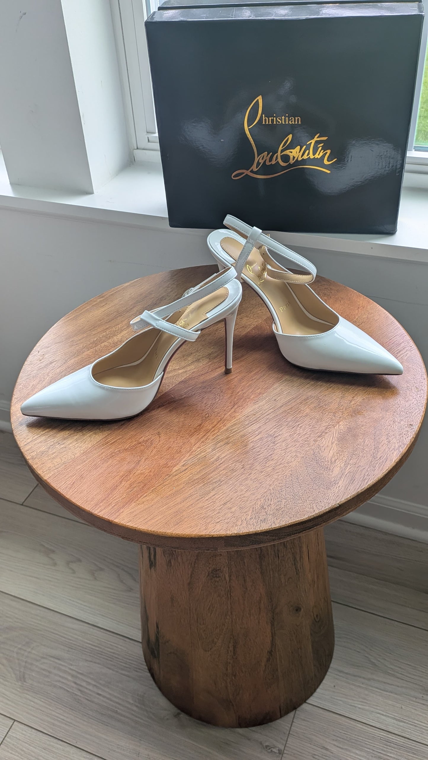 Tacones louboutin talla 8 Nuevo’s con caja top quality