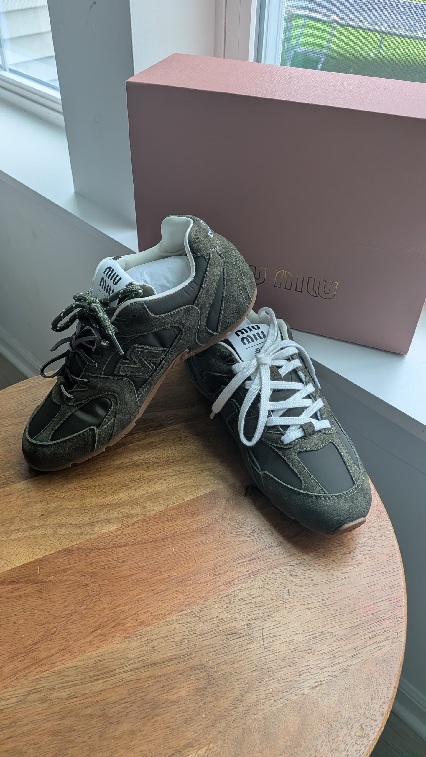 Tenis Miu Miu verde olivo talla 8 Nuevo’s con caja top quality