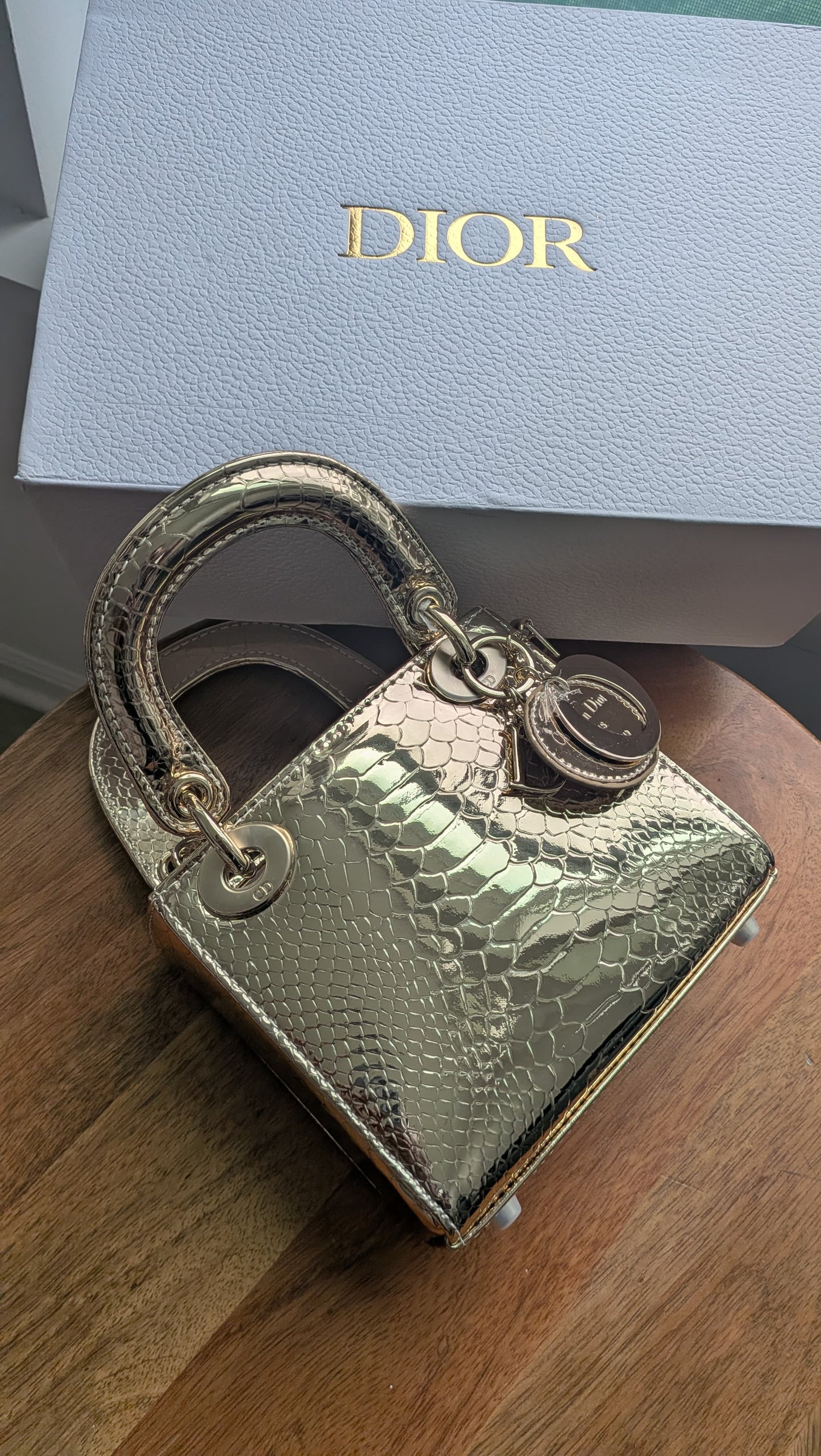 Bolsa Dior dorada nueva top quality