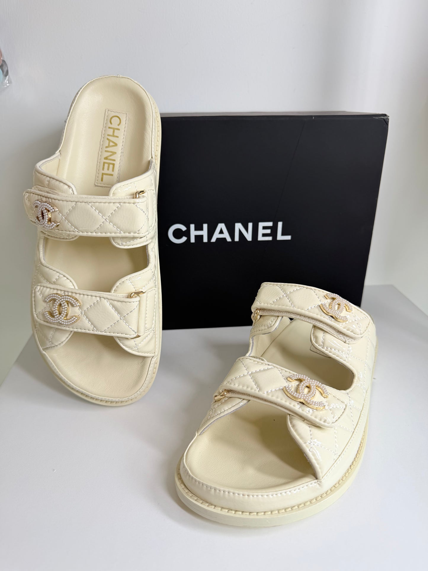 Closet sale Sandalias Chanel talla 8 con caja