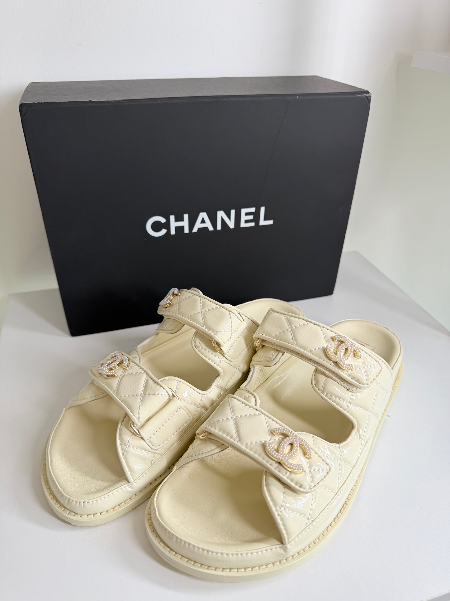 Closet sale Sandalias Chanel talla 8 con caja