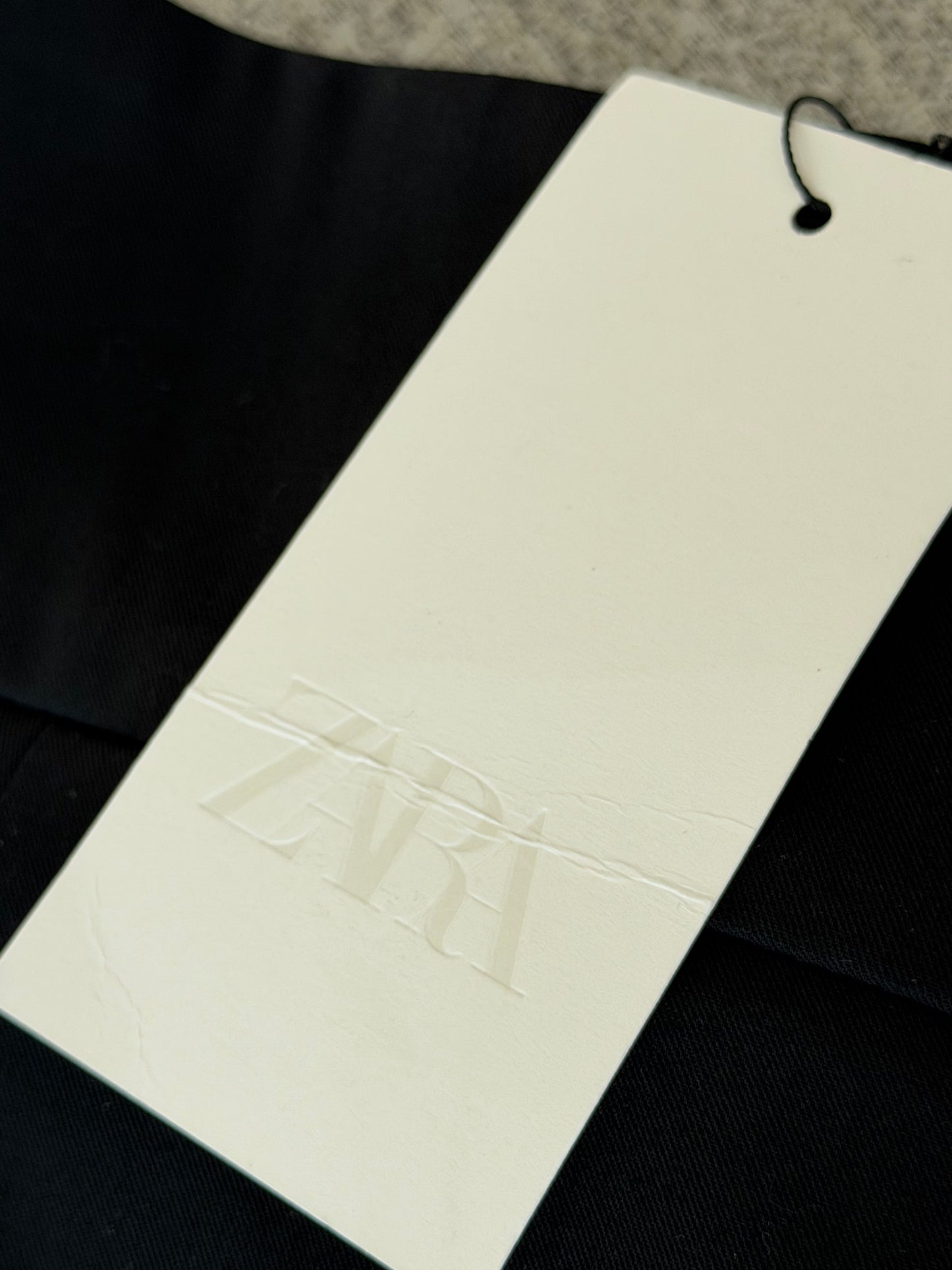 Pantalón Zara de vestir negro Nuevo small
