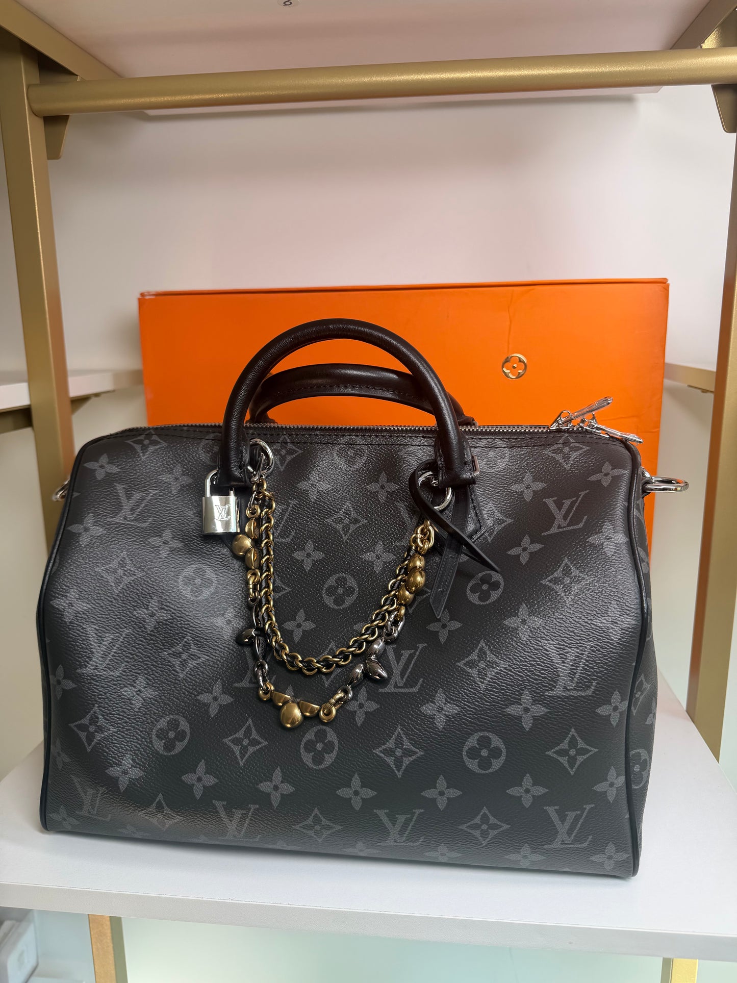 Bolsa Louis Vuitton Negra con accessorios , de pile top quality