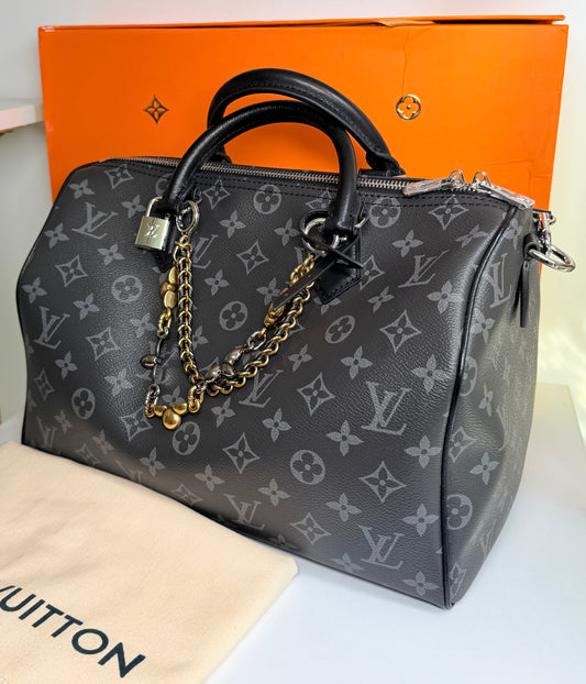 Bolsa Louis Vuitton Negra con accessorios , de pile top quality