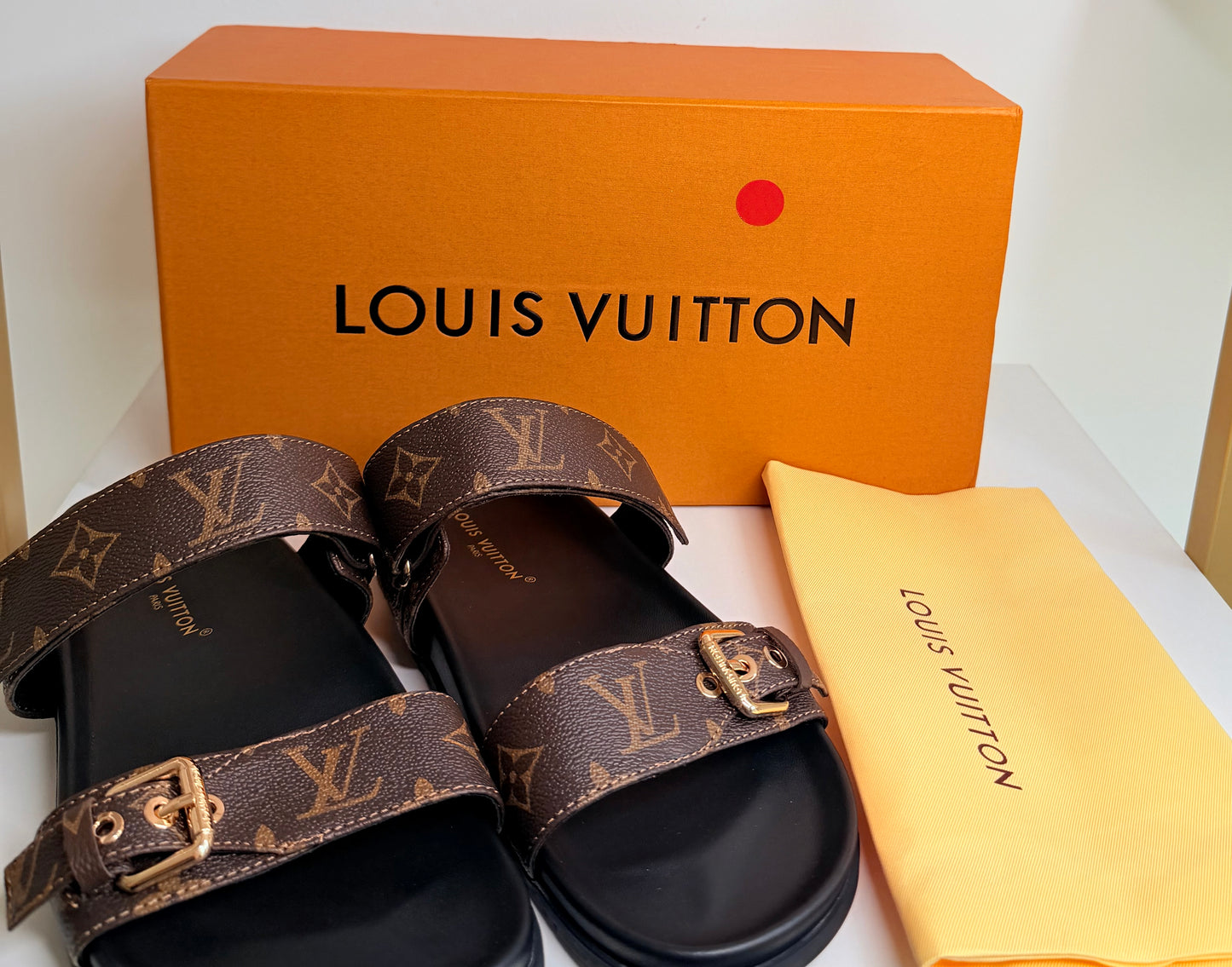 Sandalias Louis Vuitton talla 8 top quality