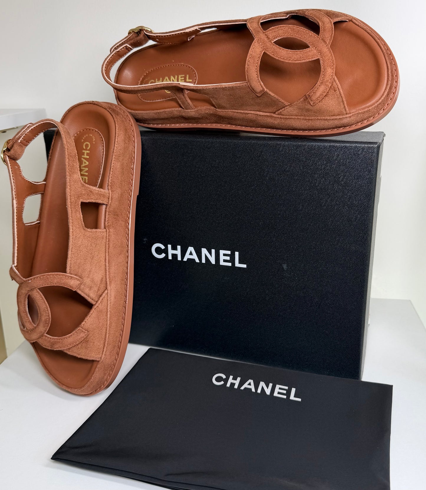Sandalias Chanel talla 8 nueva temporada