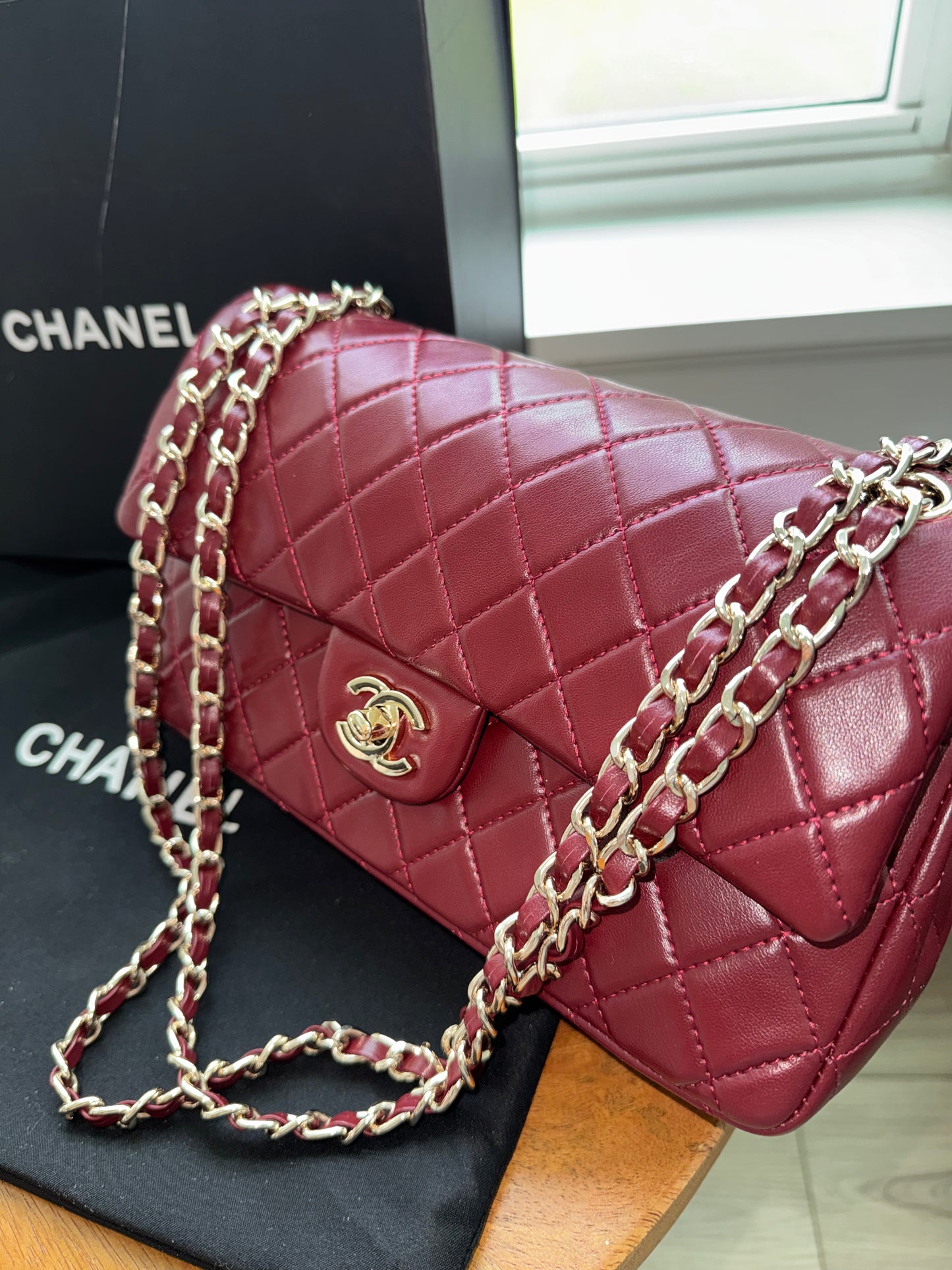 Bolsa Chanel tinta nueva temporada  con caja y cubre polvo