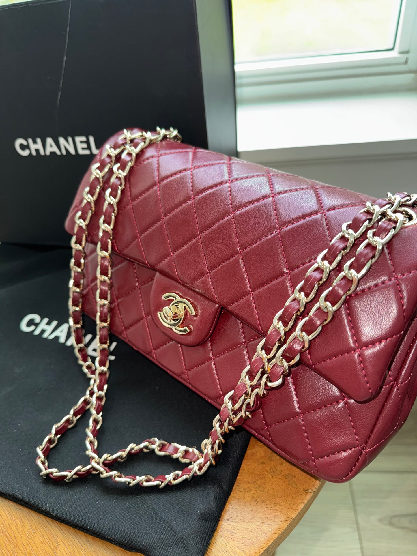 Bolsa Chanel tinta nueva temporada  con caja y cubre polvo