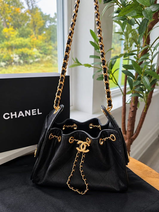 Bolsa Chanel 25 Pequeña negra con caja y cubre polvo