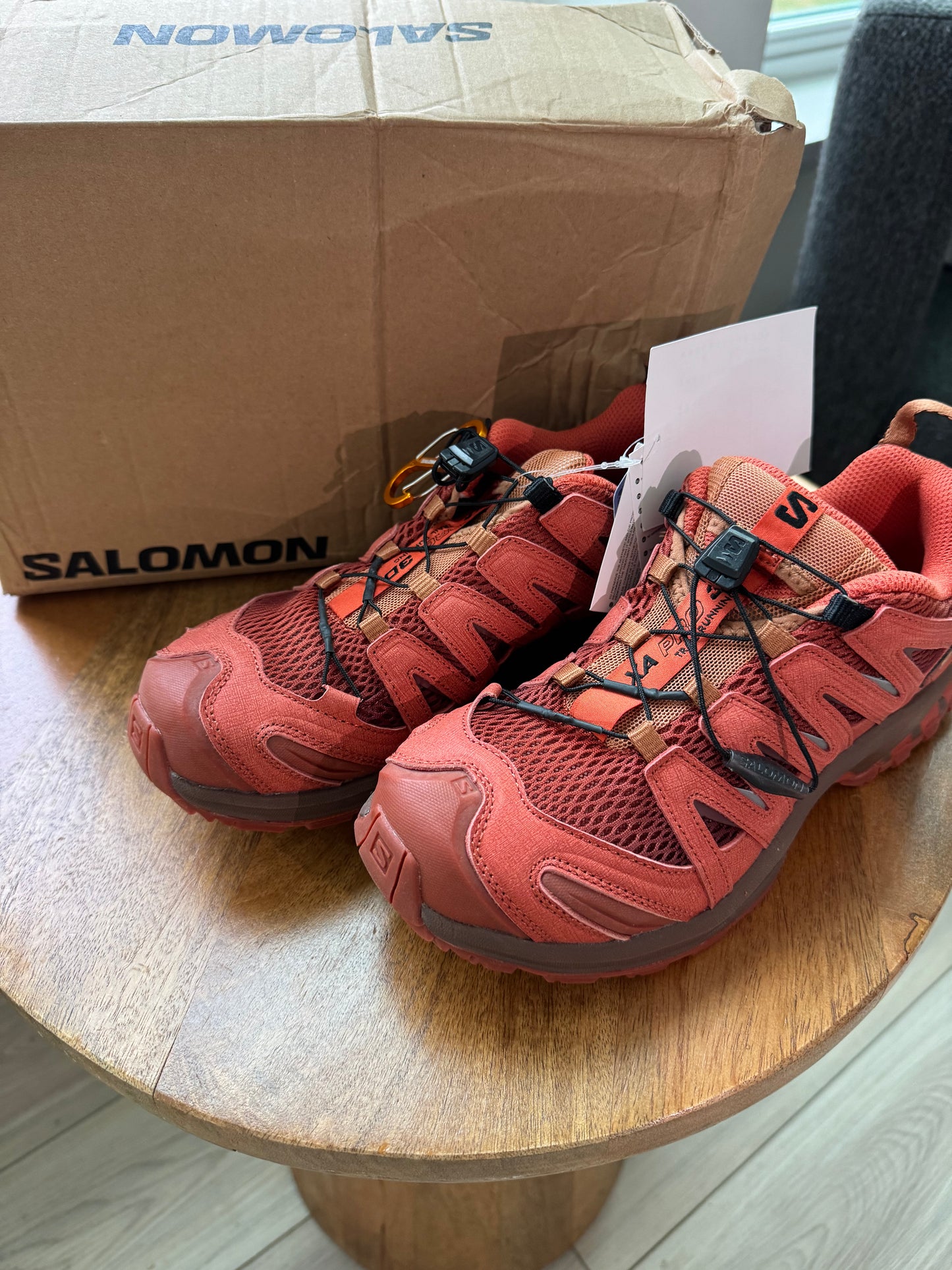 Tenis Salomon talla 8 Nuevo’s con caja