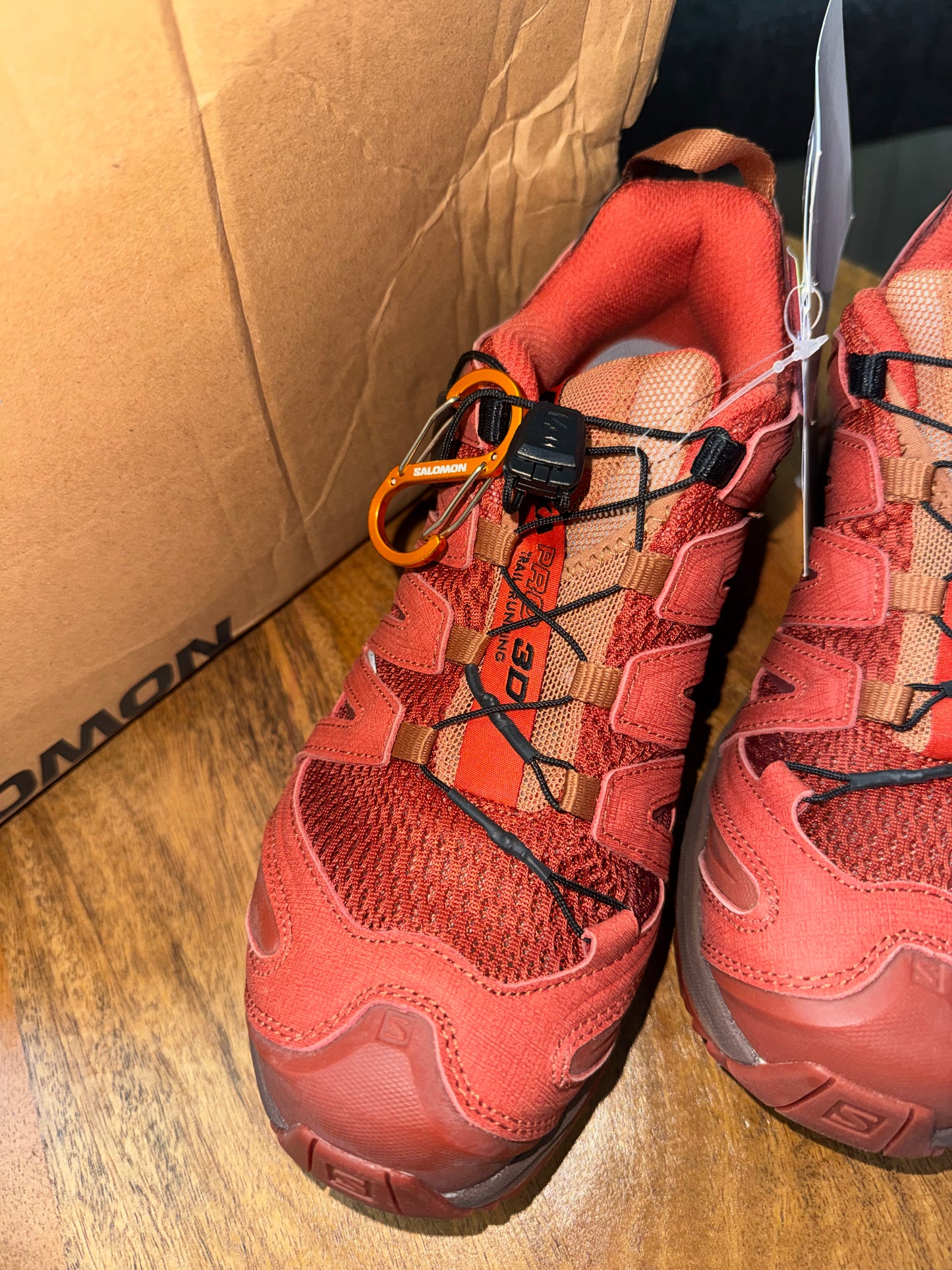 Tenis Salomon talla 8 Nuevo’s con caja