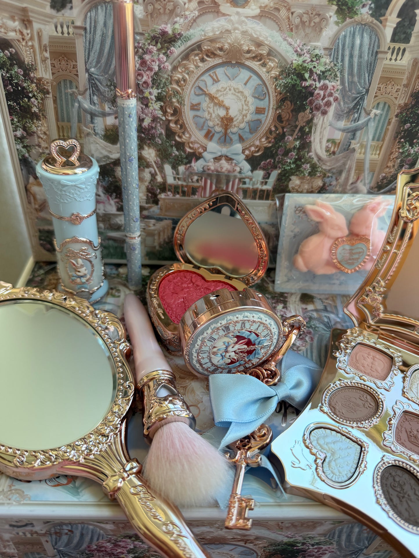 Caja maquillaje flower knows nueva con todos los Productos
