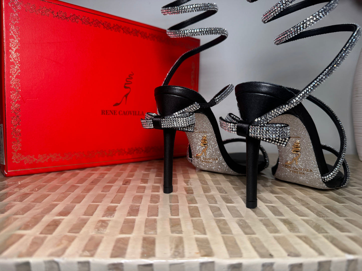 Tacones louboutin con Cristales talla 8 top quality