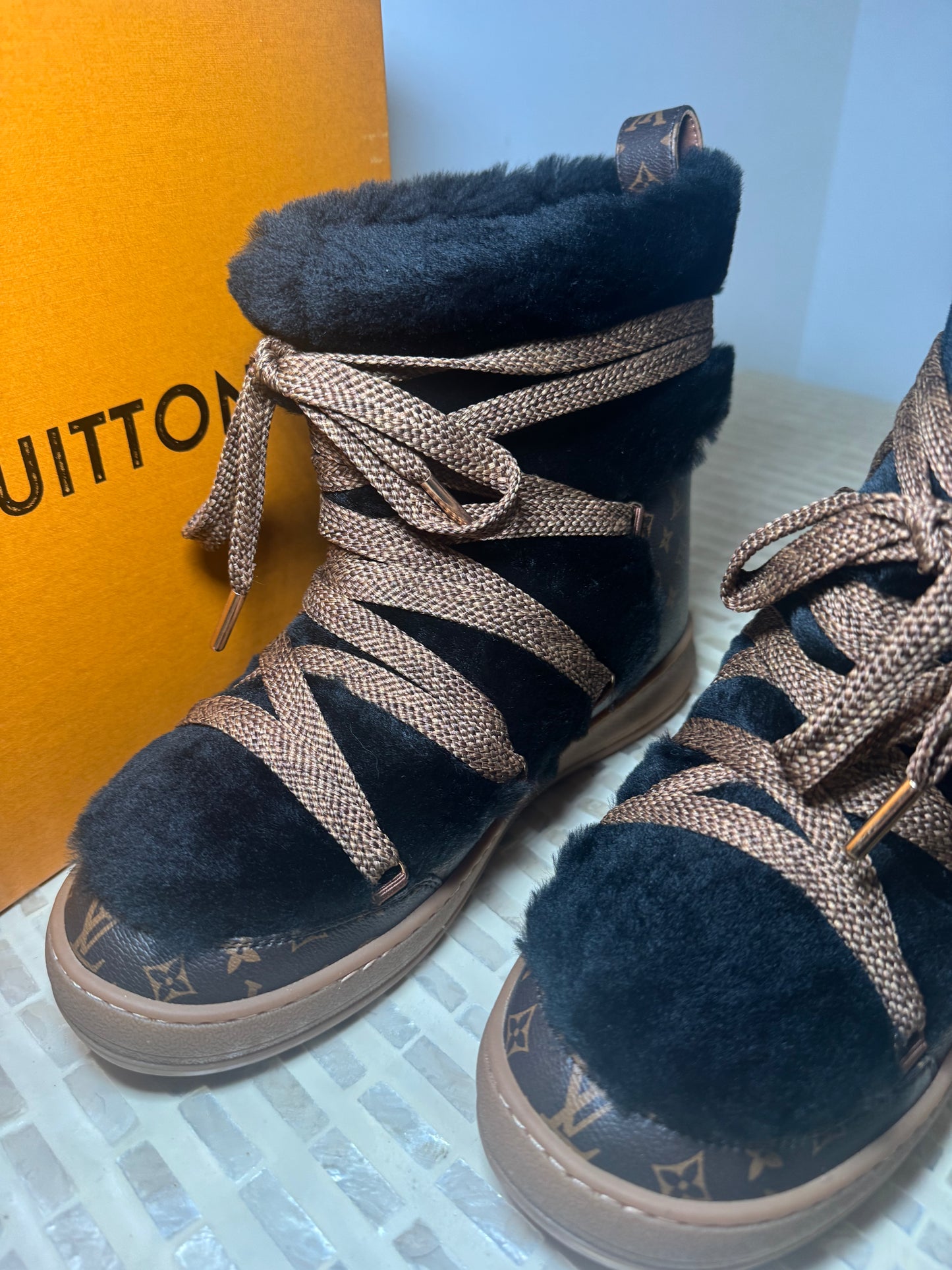 Botas Louis Vuitton nuevas con caja top quality
