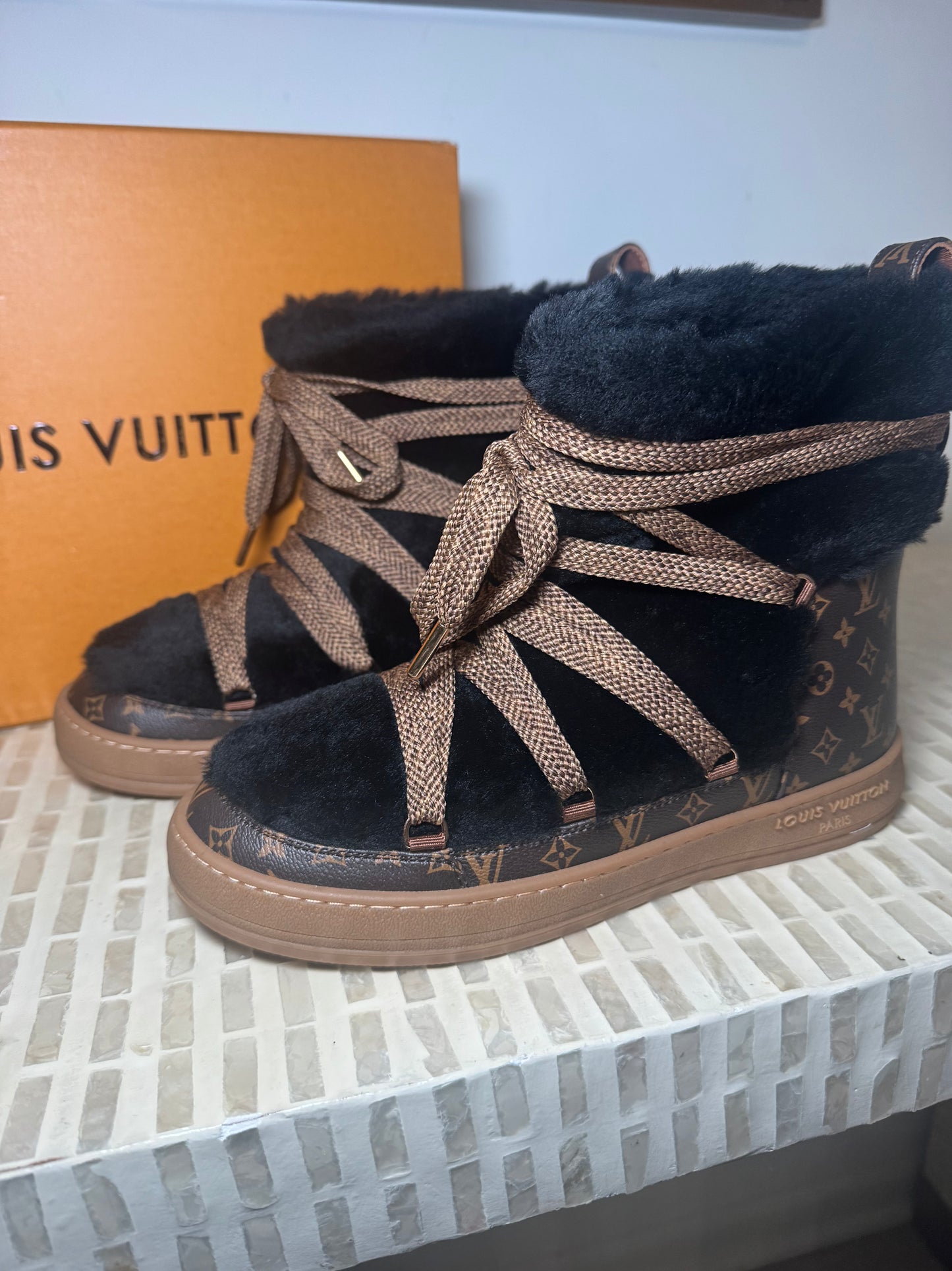 Botas Louis Vuitton nuevas con caja top quality